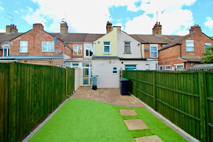 3 Bedroom Terraced House For Sale In Silver Street, Woodston, Peterborough, PE2