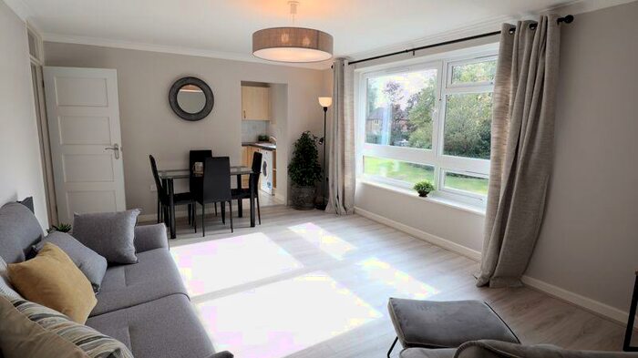 2 Bedroom Flat To Rent In Woodstock Close, Oxford, OX2