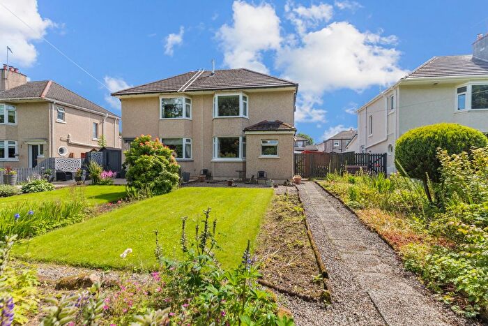 3 Bedroom Semi-Detached House For Sale In Park Road, Inchinnan, Renfrewshire, PA4