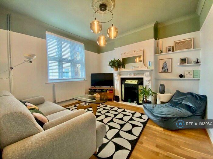 3 Bedroom Semi-Detached House To Rent In Vergette Street, Peterborough, PE1