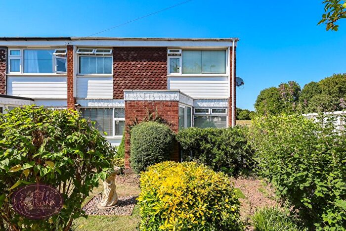 3 Bedroom Town House For Sale In Peatfield Road, Stapleford, Nottingham, NG9