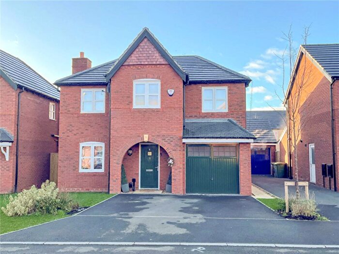 4 Bedroom Detached House For Sale In Briscoe Grove, Bromborough, Wirral, CH62