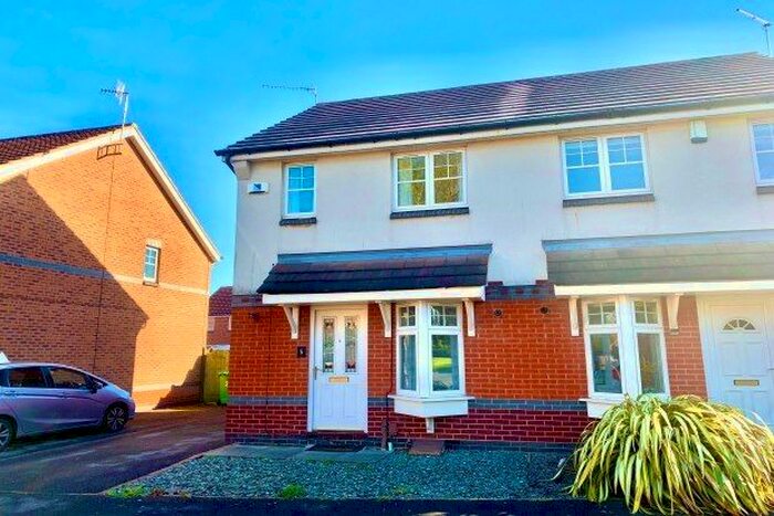 2 Bedroom Link Detached House To Rent In Corncrake Avenue, Nottingham, NG6