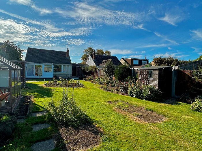 2 Bedroom Bungalow For Sale In Chestnut Drive, Worth, Deal, Kent, CT14