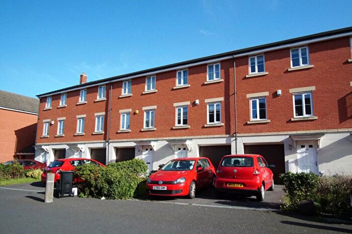 3 Bedroom Town House To Rent In Wordsworth Road, Horfield, Bristol, BS7