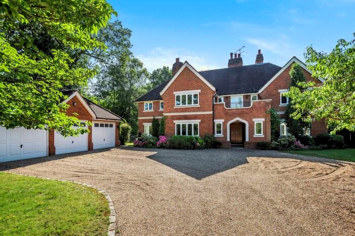 5 Bedroom Detached House To Rent In Woodlands Road East, Virginia Water, GU25