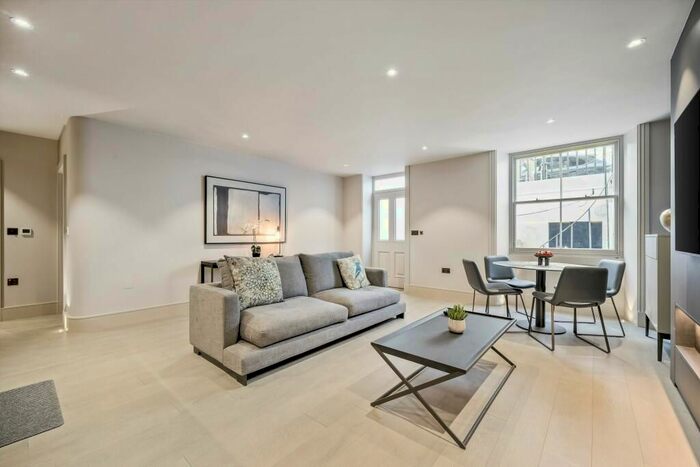 1 Bedroom Flat To Rent In Bryanston Square, Marylebone, London, W1H