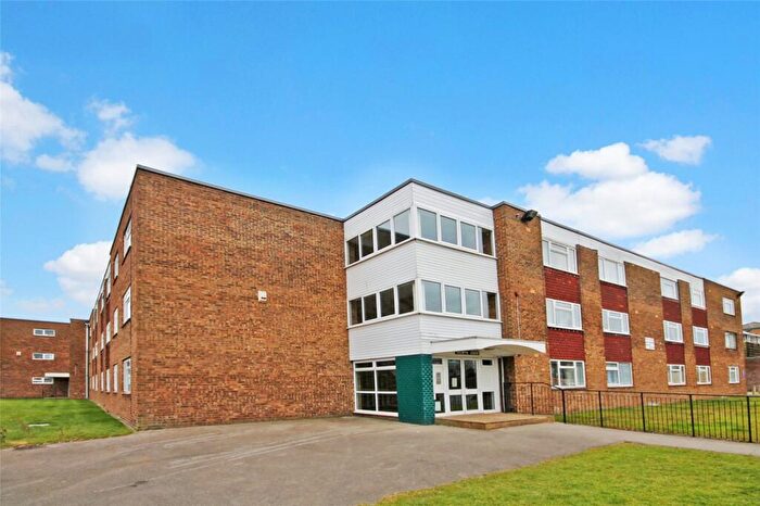 House To Rent In Long Meadow, Aylesbury, Buckinghamshire, HP21