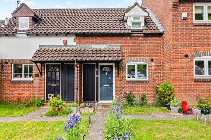 1 Bedroom Terraced House For Sale In Hill View, Whyteleafe, CR3