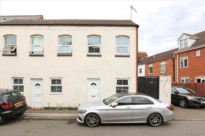 1 Bedroom End Of Terrace House To Rent In George Street, Wellingborough, NN8