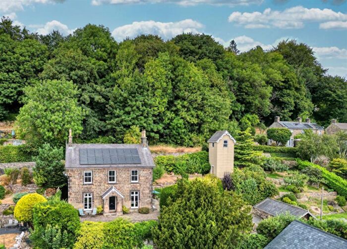 4 Bedroom Detached House For Sale In Jackson Tor Road, Matlock, DE4