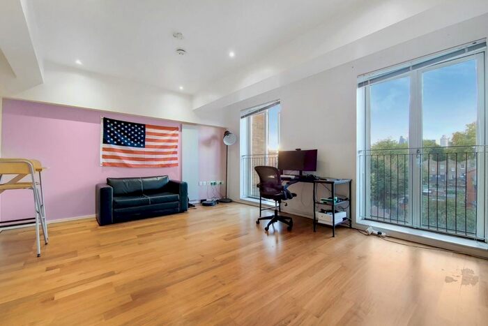 Studio To Rent In Clark Street, Whitechapel, E1