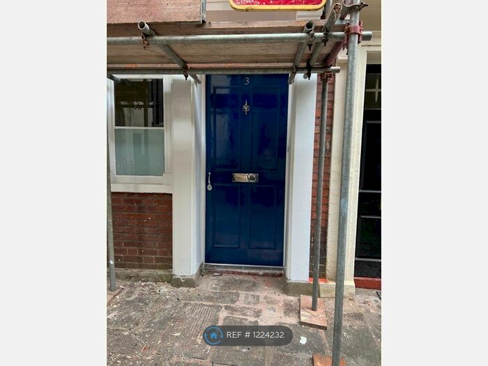 7 Bedroom Flat To Rent In All Saints Court, Bristol, BS1