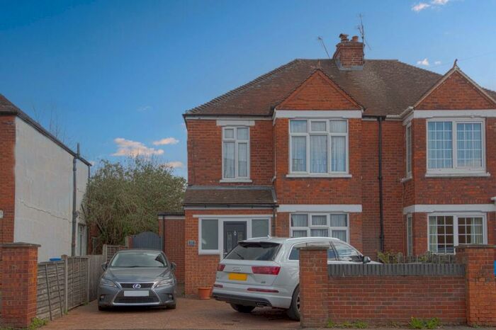3 Bedroom Semi-Detached House To Rent In Forlease Road, Maidenhead, SL6