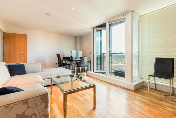 2 Bedroom Flat To Rent In Hare Marsh, London, E2