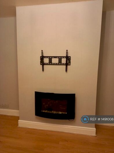 2 Bedroom Terraced House To Rent In Egmont Street, Ashton-U-Lyne, OL5