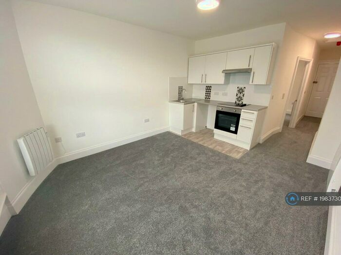 1 Bedroom Flat To Rent In North Road East, Plymouth, PL4
