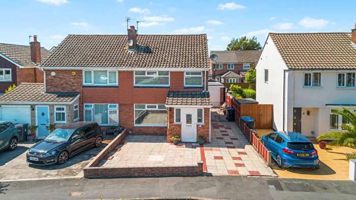 3 Bedroom Semi Detached House For Sale In Cromdale Way, Great Sankey, WA5