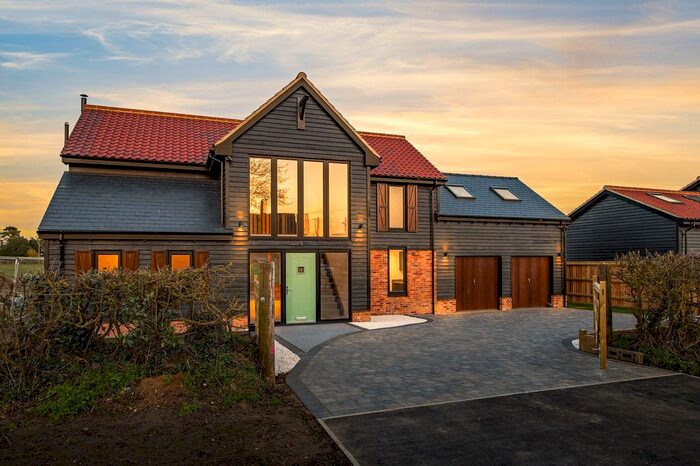 5 Bedroom Detached House For Sale In Thornton Road, North Owersby, Market Rasen, LN8