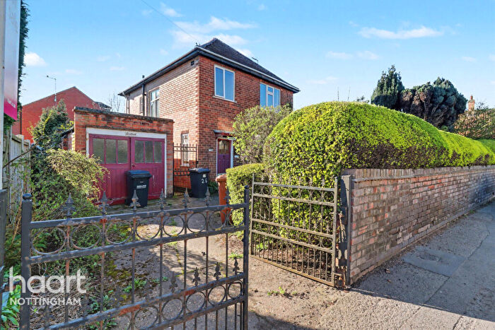 3 Bedroom Detached House For Sale In Shearing Hill, Gedling, NG4