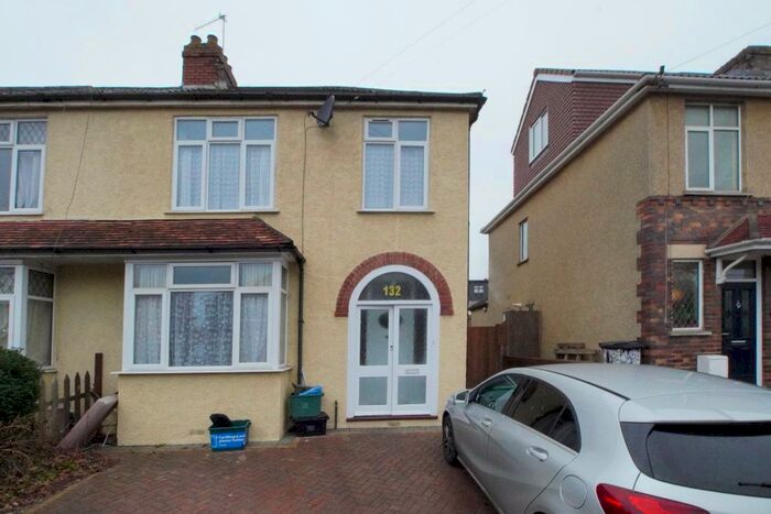 3 Bedroom Semi-Detached House To Rent In Muller Road, Horfield, Bristol, BS7