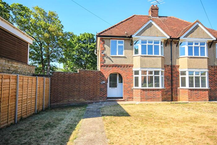 3 Bedroom Semi-Detached House For Sale In Irchester Road, Wollaston, NN29