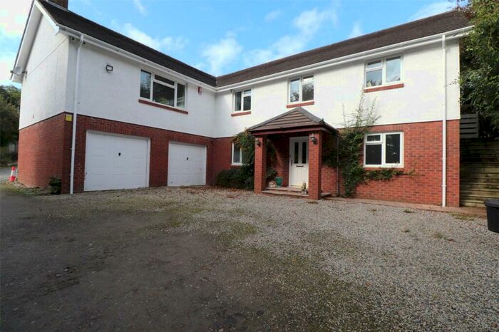 4 Bedroom Detached House For Sale In Holsworthy, Devon, EX22