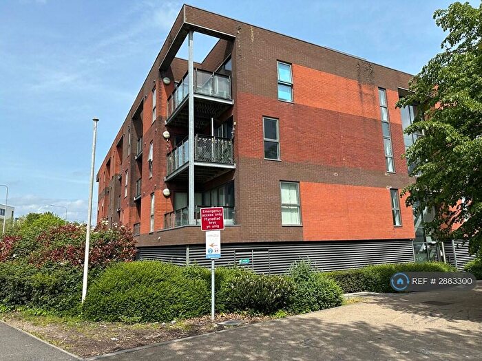 2 Bedroom Flat To Rent In Selskar Court, Newport, NP20
