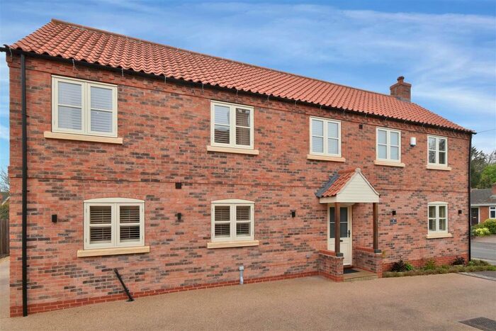 4 Bedroom Detached House For Sale In Chapel Farm Close, Elston, Newark, NG23