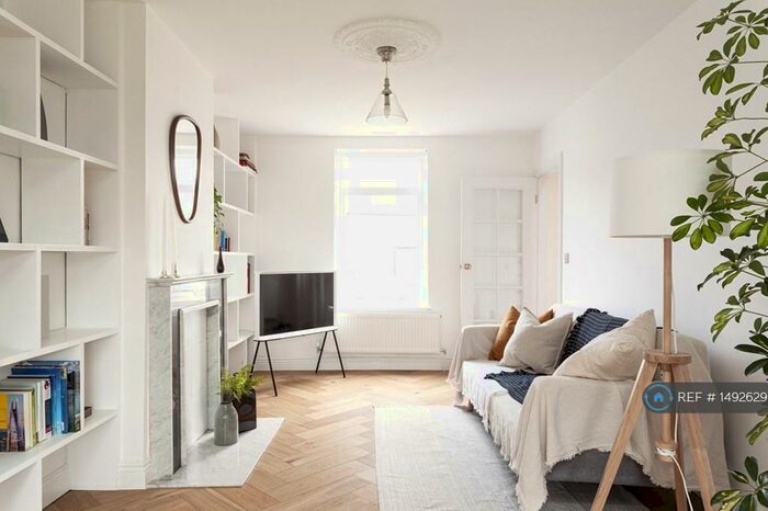 4 Bedroom Terraced House To Rent In Sterry Crescent, Dagenham, RM10