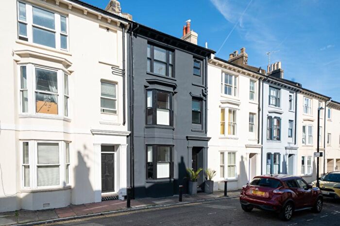 2 Bedroom Terraced House For Sale In North Place, North Laine, Brighton, BN1