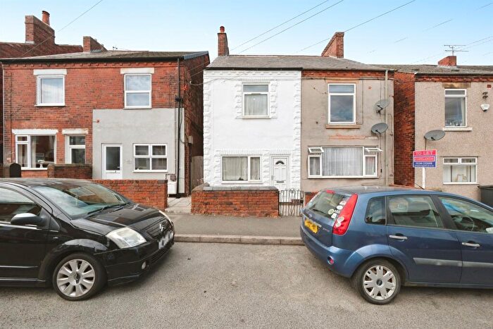 2 Bedroom Semi-Detached House For Sale In Hunloke Road, Holmewood, Chesterfield, S42