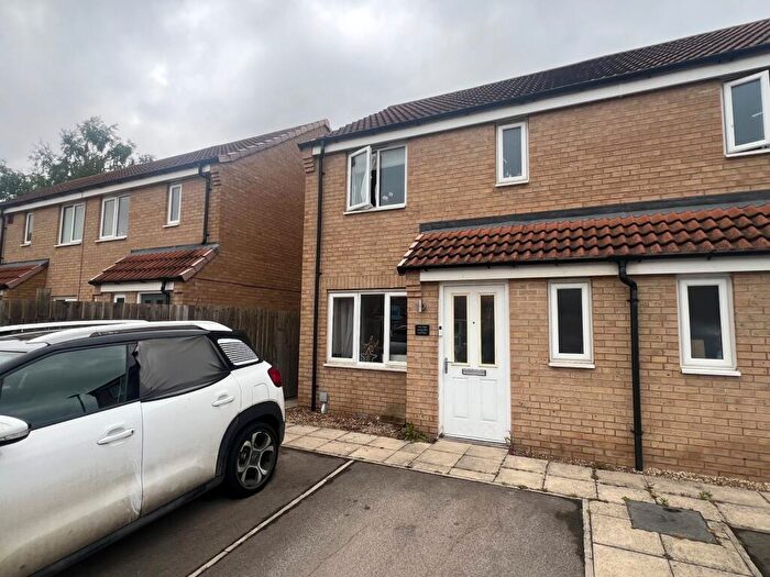 3 Bedroom Semi-Detached House For Sale In Cupola Close, Lincoln, LN6