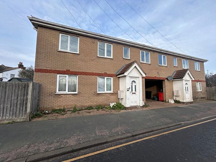 2 Bedroom Maisonette For Sale In Flat, Oxford Road, Clacton-On-Sea, Essex, CO15