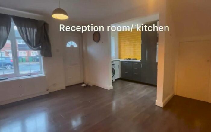 2 Bedroom Semi-Detached House To Rent In Guild Road, Erith, DA8