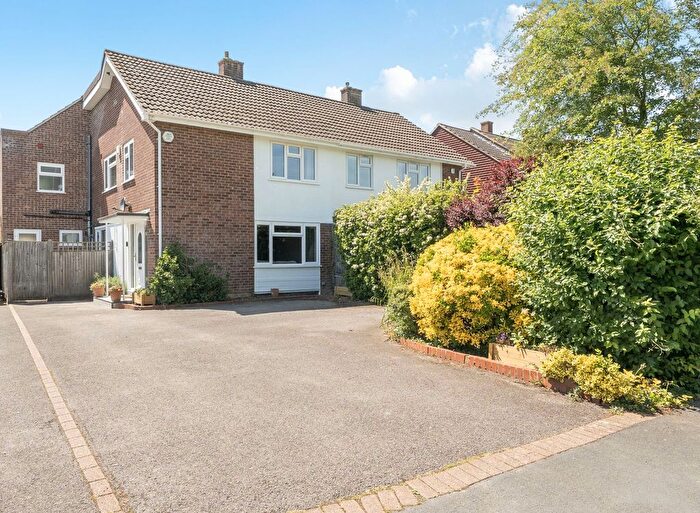 4 Bedroom Semi-Detached House For Sale In Leybank, Hildenborough, TN11