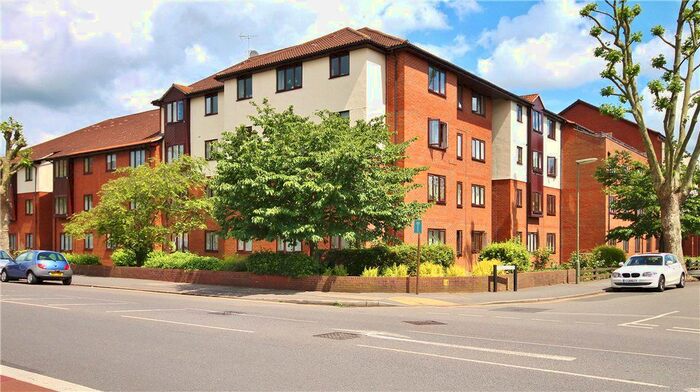 1 Bedroom Flat To Rent In Romana Court, Sidney Road, Middlesex, TW18