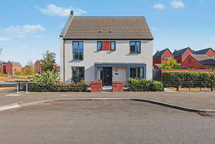 4 Bedroom Detached House For Sale In Rowan Grove, Wiingerworth, Chesterfield, S42