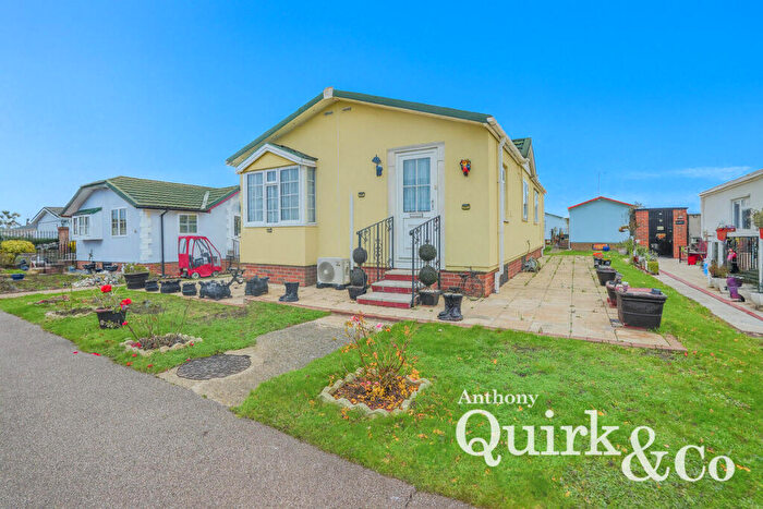 2 Bedroom Park Home For Sale In Creek Road, Canvey Island, SS8