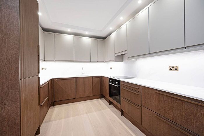 1 Bedroom Flat To Rent In Rowe Lane, Hackney, London, E9