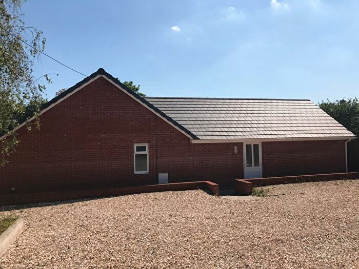 3 Bedroom Detached Bungalow To Rent In Shaftesbury Road, Templecombe, BA8