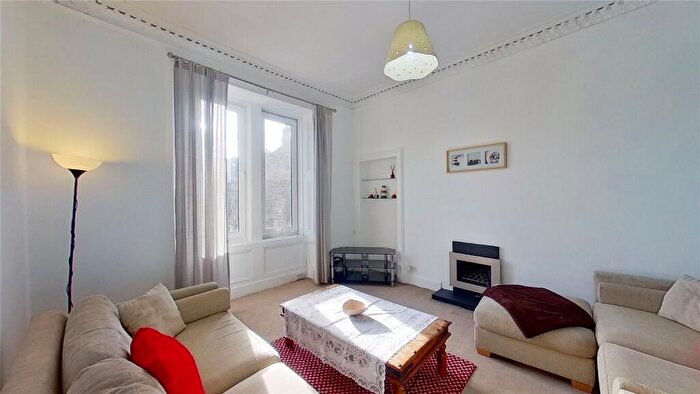 1 Bedroom Flat To Rent In Rossie Place, Edinburgh, EH7