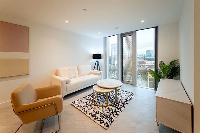 2 Bedroom Apartment To Rent In Vista River Tower, M3