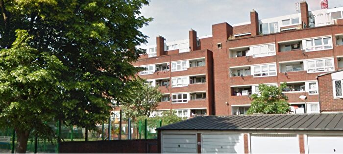 2 Bedroom Flat To Rent In Dodson Street, London, SE1