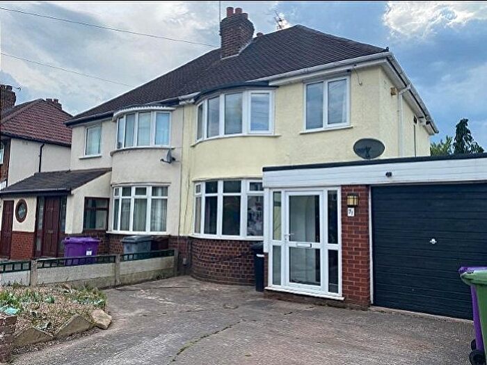 3 Bedroom Semi-Detached House To Rent In Winchester Road, Fordhouses, Wolverhampton, WV10