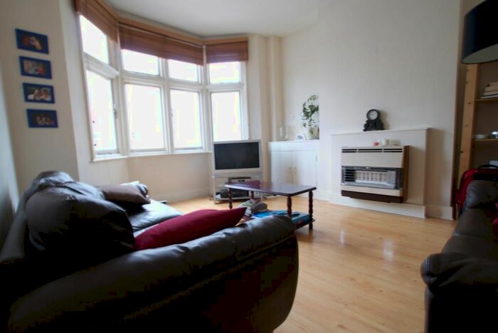 1 Bedroom Flat To Rent In Cornwall Road, London, N15