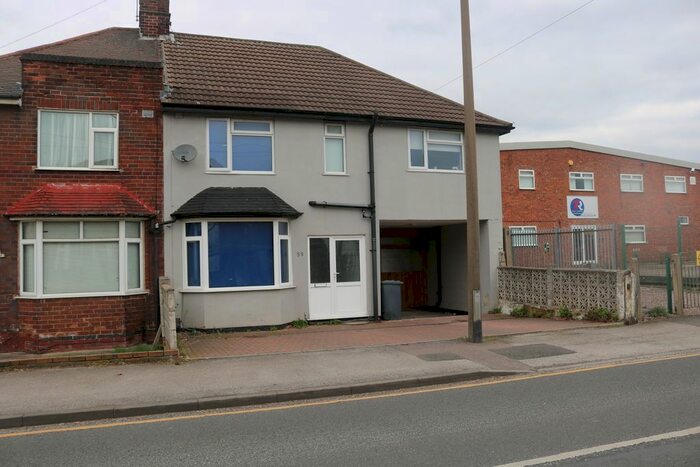 5 Bedroom Semi-Detached House To Rent In Lilac Grove, Nottingham, NG9