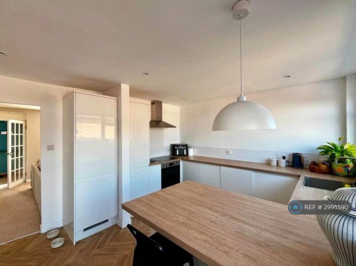 3 Bedroom Terraced House To Rent In Whitchurch Lane, Bristol, BS14