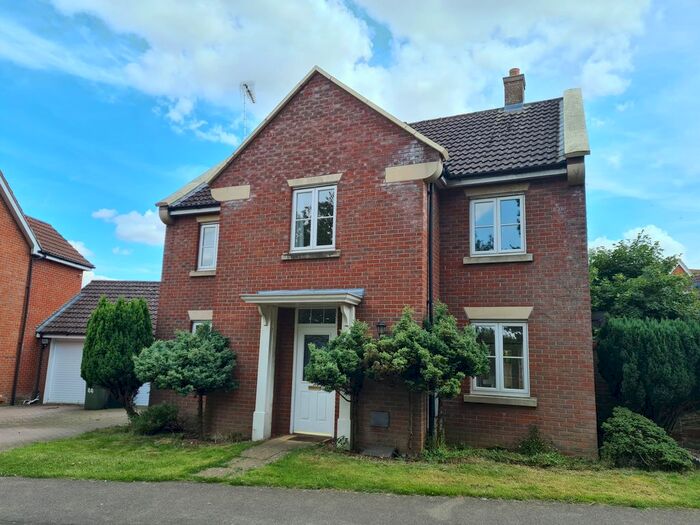 4 Bedroom Detached House To Rent In Hillcrest, Downham Market, PE38