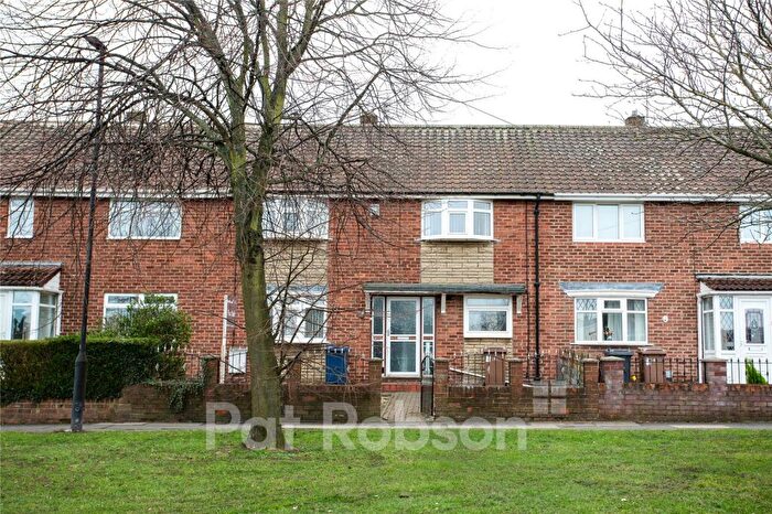 3 Bedroom Terraced House For Sale In West Farm Wynd, Longbenton, Newcastle Upon Tyne, NE12